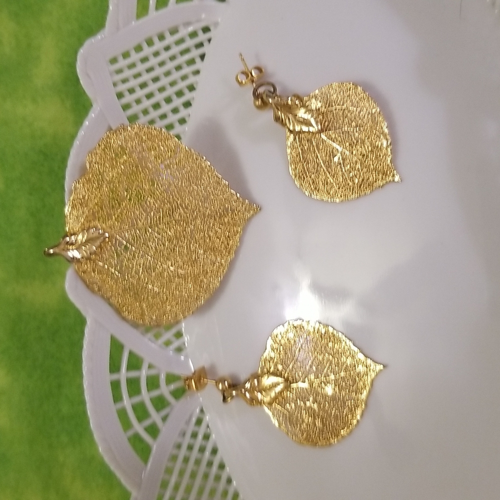 3️⃣ for 2️⃣5️⃣ Gold leaf jewelry set